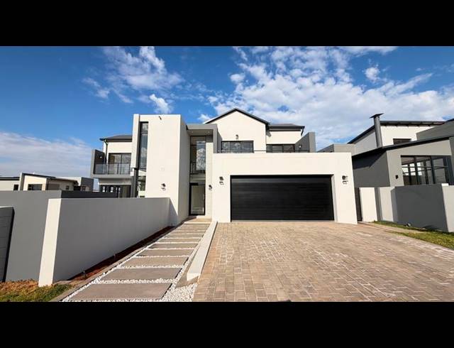 4 BEDROOM HOUSE FOR SALE IN FOUNTAINBROOK ESTATE